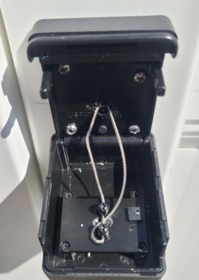 Front latch open 