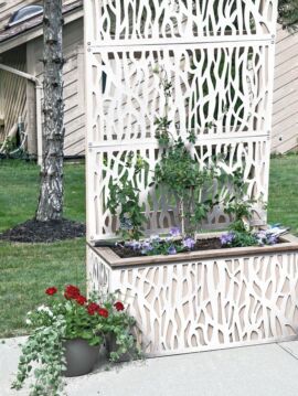 White 2' X 4' - Sprig Decorative Screen Panel